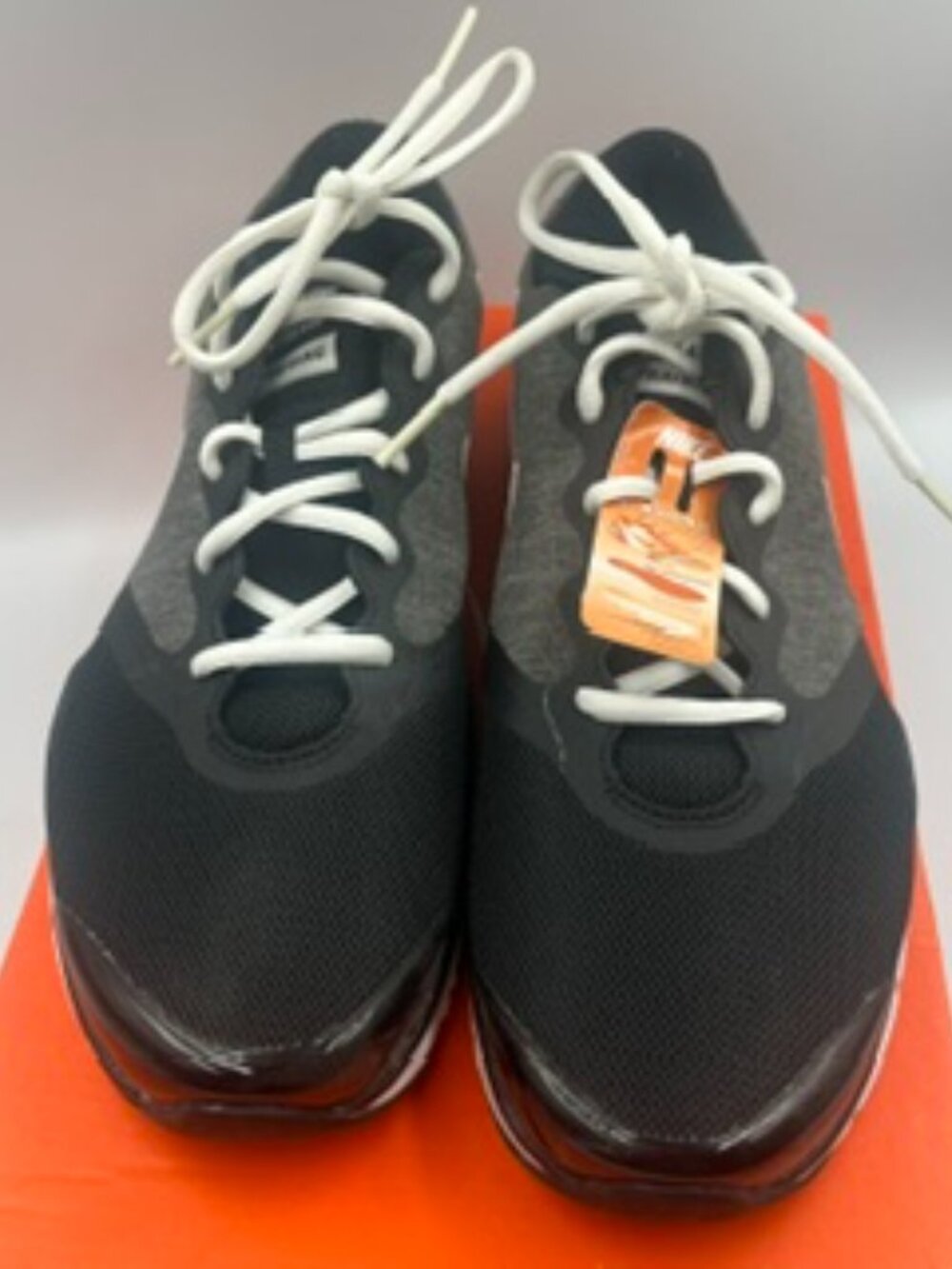 NEW Nike sneakers Women’s Size 9 In-Season Trainer TR-4 Shoes NIB